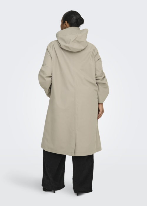 Плащ дождевик Sara Only Carmakoma