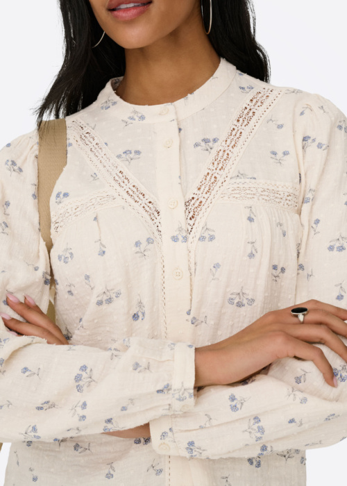 Only pluus Lari Flower