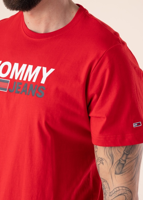 Футболка Tjm Reg Corp логотип Tee Tommy Jeans