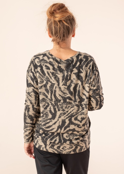 Свитер Biara Aop Soyaconcept