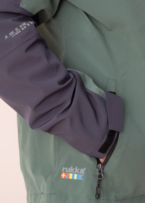 Весенне-осенняя куртка Paakkala Rukka