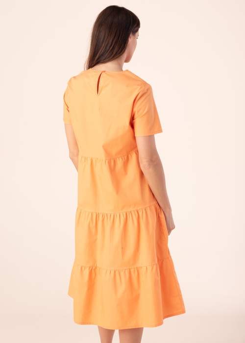 Noisy May kleit Caroline