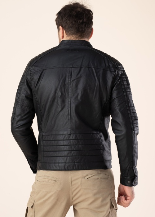 Diverse tagi Jackblack