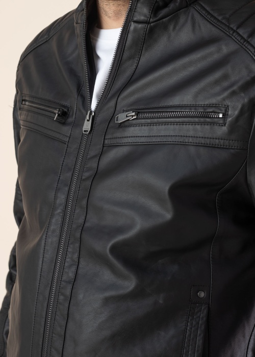 Diverse tagi Jackblack