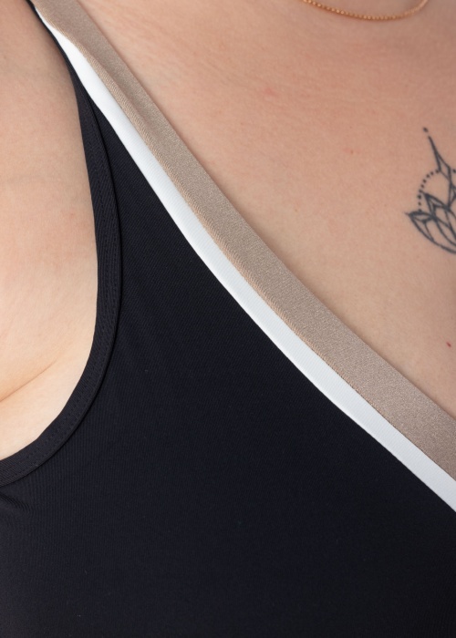 Esprit bikiinirinnahoidja