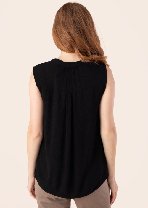 b.young pluus Jacqueline