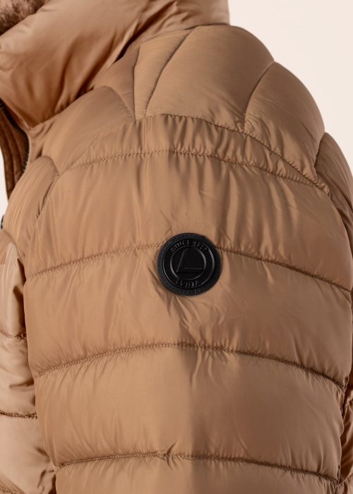 Весенне-осенняя куртка Arolampi Luhta