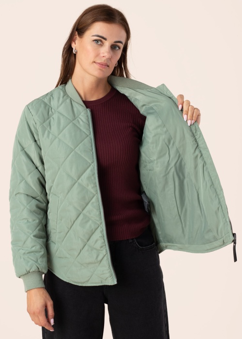 Only kevad-sügisjope Jessica