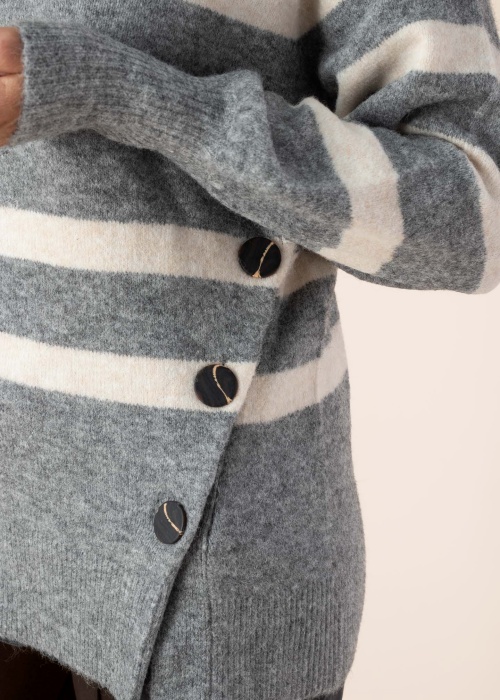 Свитер Omea b.young