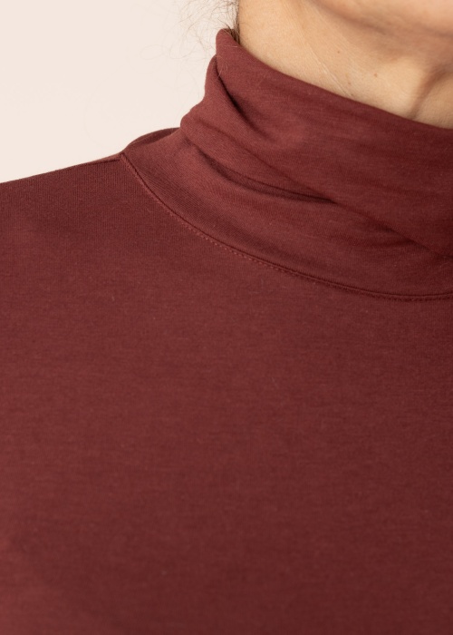 Блуза с высоким воротником Pamila b.young