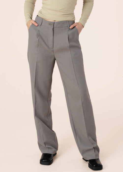 Брюки со стрелками Debbie Noisy May