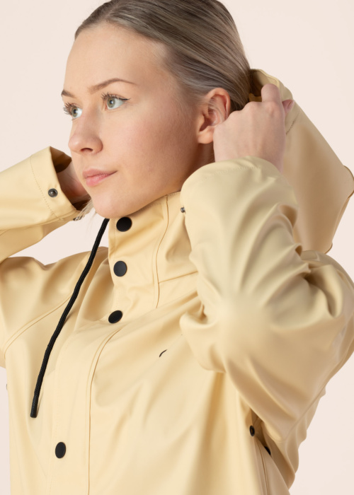 Плащ дождевик Agda Five Seasons