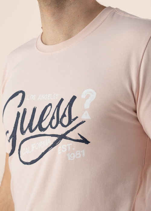 Футболка Guess