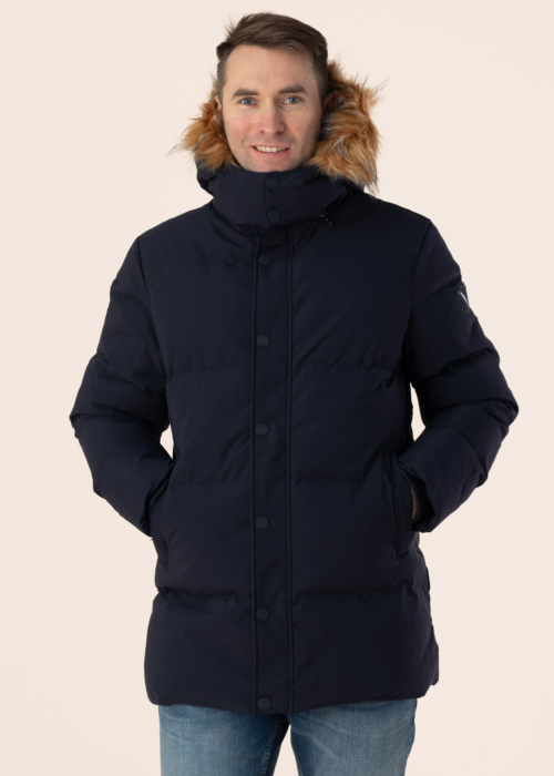 Зимняя куртка Guess