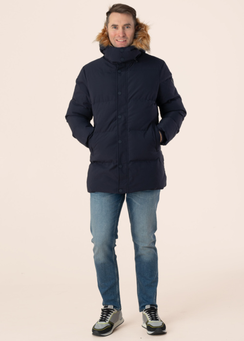 Зимняя куртка Guess