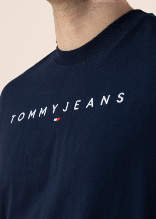Футболка Tommy Jeans