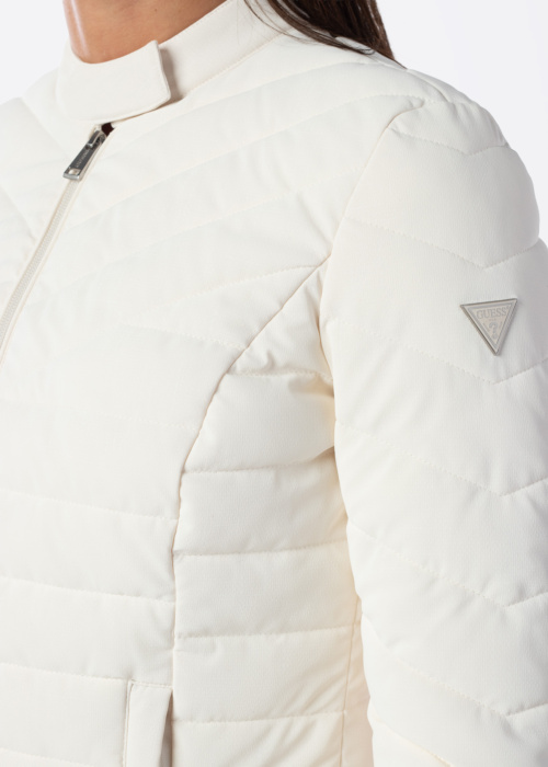 Весенне-осенняя куртка Guess