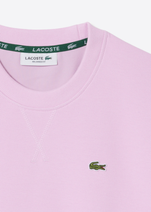 Lacoste pusa