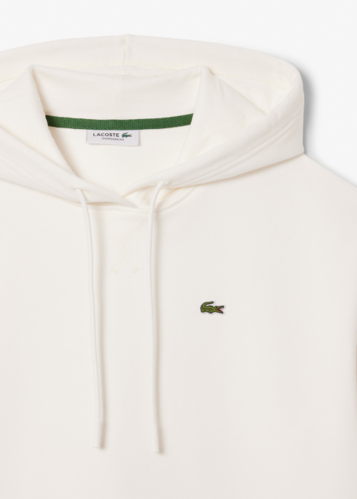 Lacoste pusa