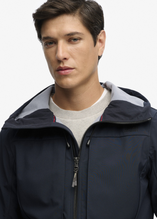 Весенне-осенняя спортивная куртка Softshell SuperDry