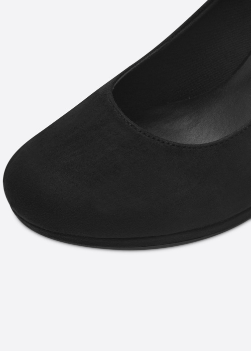 Tamaris kinnised kingad