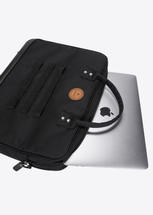 Cabaia arvutikott Berlinmessm 16"