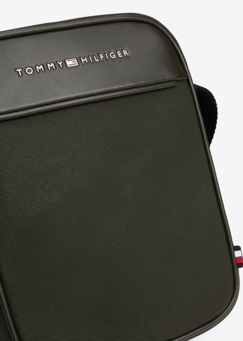 Tommy Hilfiger õlakott Foundation