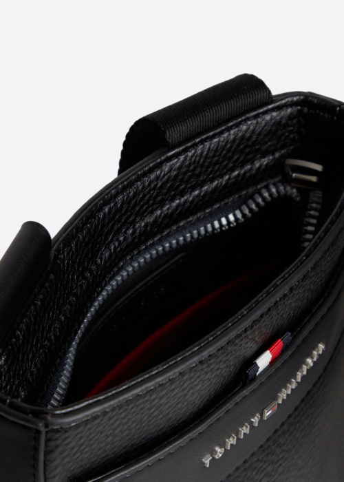 Tommy Hilfiger käekott Central