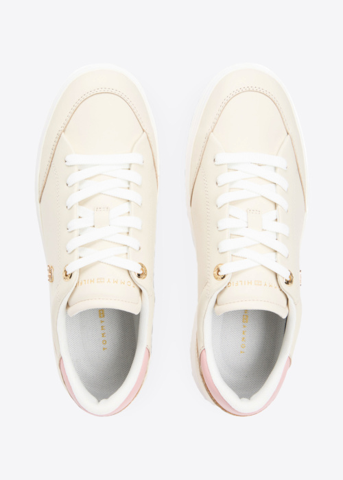 Tommy Hilfiger tennised Chic