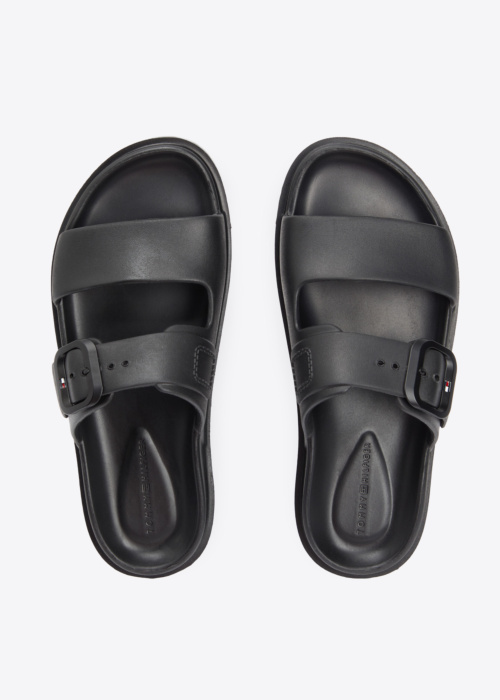 Tommy Hilfiger basseiniplätud