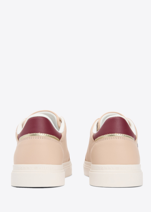 Tommy Hilfiger tennised Chic