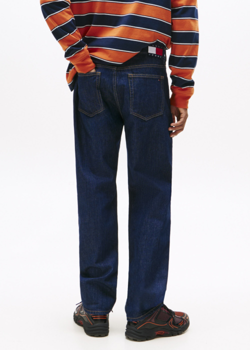 Джинсы Tommy Jeans