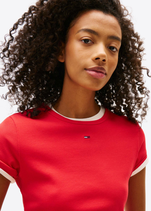 Футболка Tommy Jeans