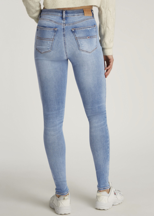 Джинсы Tommy Jeans