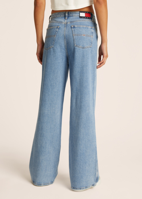 Джинсы Tommy Jeans