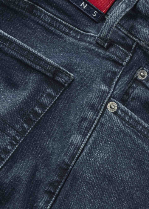 Джинсы Tommy Jeans