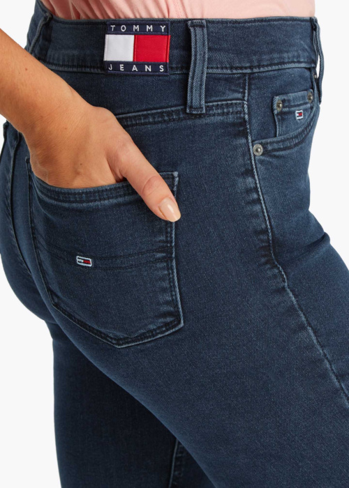 Джинсы Tommy Jeans