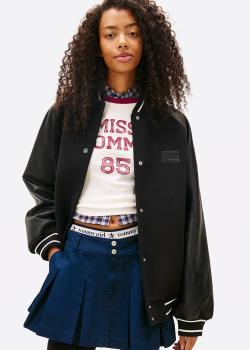 Весенне-осенняя куртка Tommy Jeans