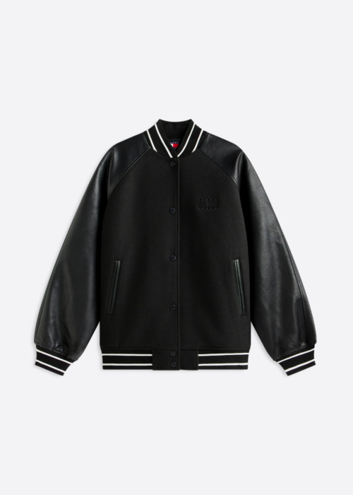 Весенне-осенняя куртка Tommy Jeans