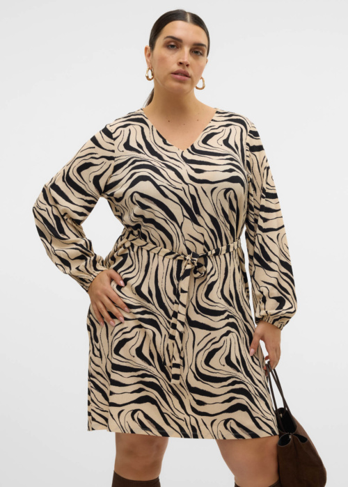 Платье Poet Vero Moda Curve