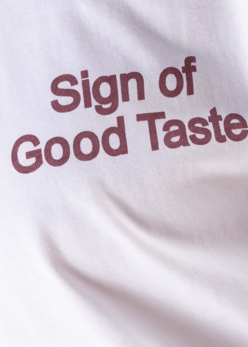 Only pikkade varrukatega T-särk