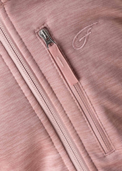 Five Seasons pusa Saana