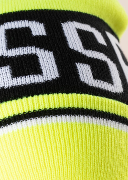 Guess talvemütsi ja salli komplekt