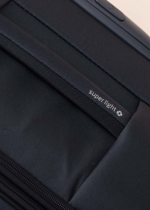 Чемодан размер L Base Boost Samsonite