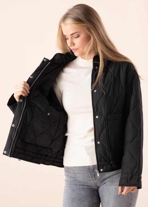 Весенне-осенняя куртка Line Object