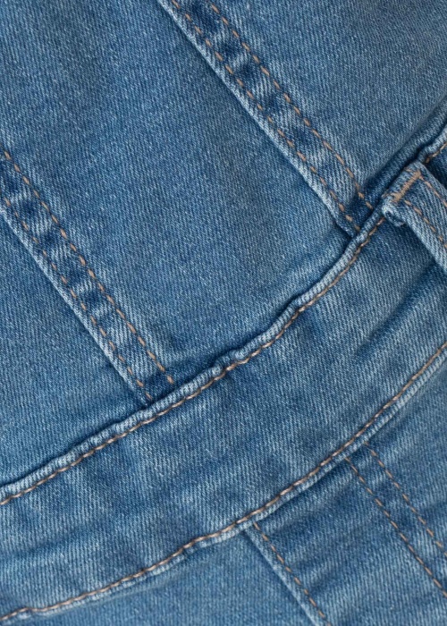 Only lühikesed püksid Percy