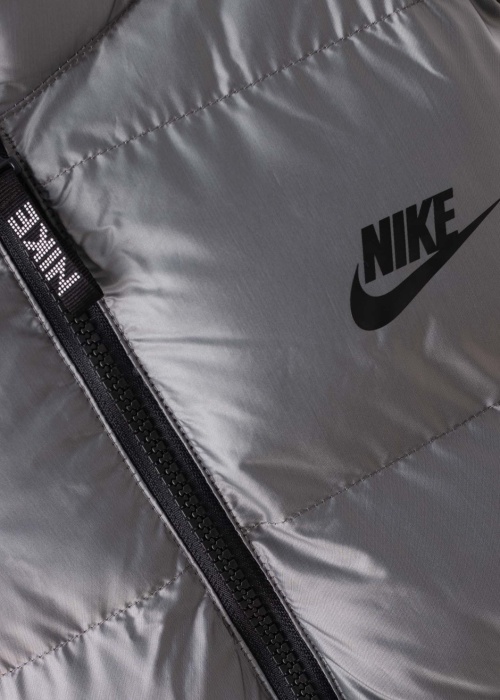 Зимняя куртка Nike