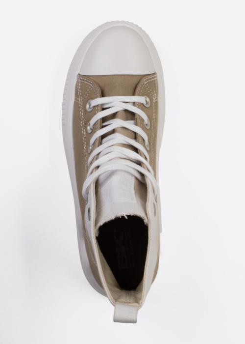 British Knights tennised Kaya Flow Mid