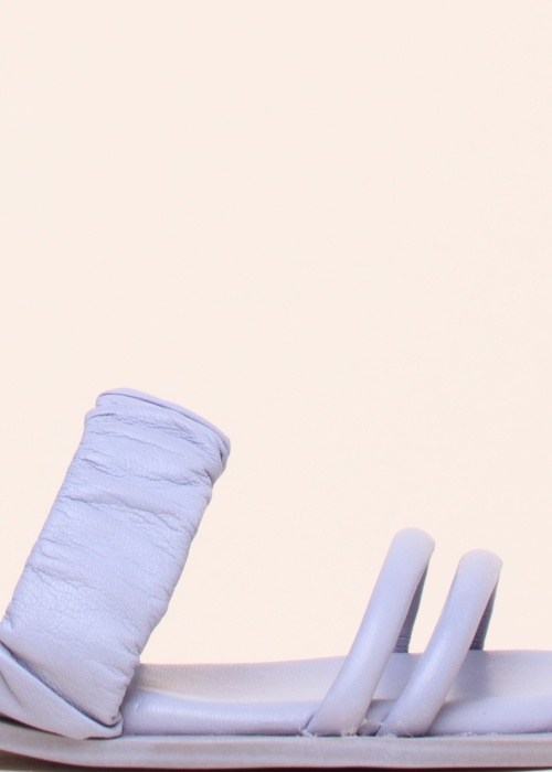 Tamaris nahast kingad