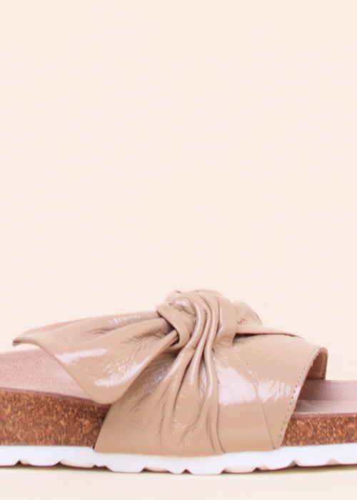 Bullboxer nahast sandaalid